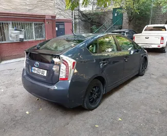 Silnik Hybryda 1,8 l – Wynajmij Toyota Prius na lotnisku w Tbilisi.