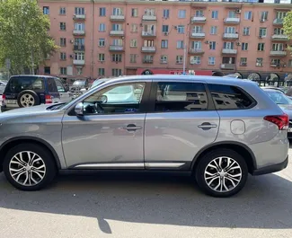 Wynajem samochodu Mitsubishi Outlander Xl nr 4165 (Automatyczna) w Tbilisi, z silnikiem 2,5l. Benzyna ➤ Bezpośrednio od Irakli w Gruzji.