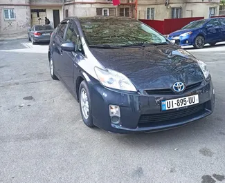Wypożyczalnia Toyota Prius Hybrid w Tbilisi, Gruzja ✓ Nr 4232. ✓ Skrzynia Automatyczna ✓ Opinii: 9.