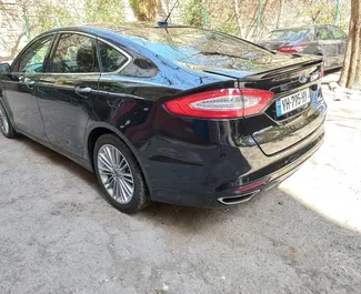 Ford Fusion Sedan 2017 – wynajem od właścicieli na lotnisku w Tbilisi (Gruzja).