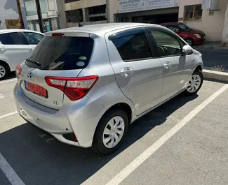 Wynajem samochodu Toyota Vitz nr 4402 (Automatyczna) w Larnace, z silnikiem 1,5l. Benzyna ➤ Bezpośrednio od Johnny na Cyprze.