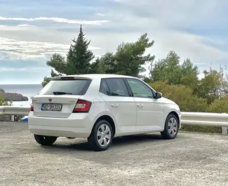 Wynajem samochodu Skoda Fabia nr 4388 (Automatyczna) w Budvie, z silnikiem 1,2l. Benzyna ➤ Bezpośrednio od Luka w Czarnogórze.