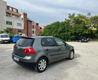 Wynajmij Volkswagen Golf 2007 w Albanii. Paliwo: Diesel. Moc: 90 KM ➤ Koszt od 26 EUR za dobę.