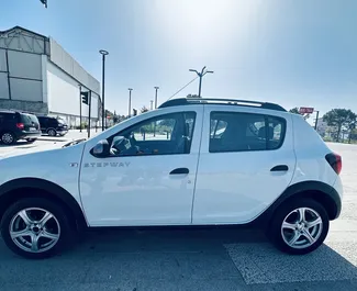 Wynajmij Dacia Sandero Stepway 2019 w Albanii. Paliwo: Benzyna. Moc: 90 KM ➤ Koszt od 22 EUR za dobę.