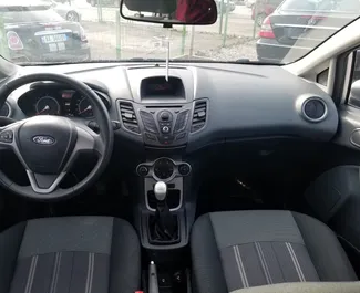 Ford Fiesta – samochód kategorii Ekonomiczny na wynajem w Albanii ✓ Depozyt 200 EUR ✓ Ubezpieczenie: CDW, FDW, Zagranica, Młody.