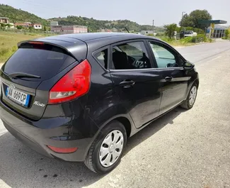 Wynajmij Ford Fiesta 2011 w Albanii. Paliwo: Diesel. Moc: 94 KM ➤ Koszt od 20 EUR za dobę.
