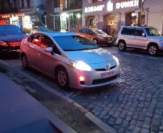 Wynajem samochodu Toyota Prius nr 4458 (Automatyczna) w Tbilisi, z silnikiem 1,3l. Benzyna ➤ Bezpośrednio od Nona w Gruzji.