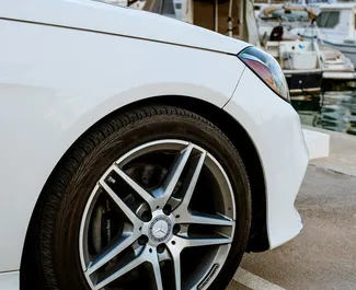 Mercedes-Benz E350 AMG – samochód kategorii Premium, Luksusowy na wynajem w Hiszpanii ✓ Depozyt 800 EUR ✓ Ubezpieczenie: OC, SCDW.