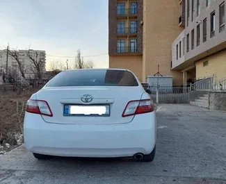 Toyota Camry 2007 do wynajęcia w Tbilisi. Limit przebiegu nieograniczony.