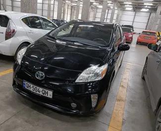 Wypożyczalnia Toyota Prius w Tbilisi, Gruzja ✓ Nr 5390. ✓ Skrzynia Automatyczna ✓ Opinii: 8.