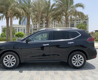 Wypożyczalnia Nissan Rogue w Dubaju, ZEA ✓ Nr 5126. ✓ Skrzynia Automatyczna ✓ Opinii: 0.