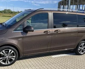 Wypożyczalnia Mercedes-Benz V-Class L na lotnisku w Wiedniu, Austria ✓ Nr 5342. ✓ Skrzynia Automatyczna ✓ Opinii: 0.