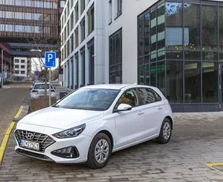 Wypożyczalnia Hyundai i30 na lotnisku w Wiedniu, Austria ✓ Nr 5346. ✓ Skrzynia Manualna ✓ Opinii: 1.