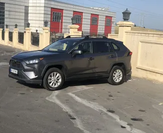 Wynajmij Toyota Rav4 L 2020 w Gruzji. Paliwo: Benzyna. Moc: 200 KM ➤ Koszt od 140 GEL za dobę.