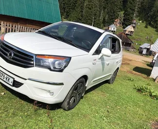 Wynajem samochodu SsangYong Korando Turismo nr 2072 (Automatyczna) w Kutaisi, z silnikiem 2,5l. Diesel ➤ Bezpośrednio od Naili w Gruzji.