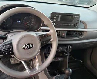 Kia Picanto – samochód kategorii Ekonomiczny na wynajem w ZEA ✓ Depozyt 1000 AED ✓ Ubezpieczenie: OC.