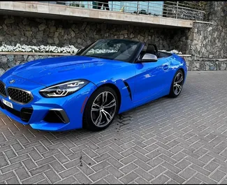 Wynajmij BMW Z4 2022 w ZEA. Paliwo: Benzyna. Moc:  KM ➤ Koszt od 1188 AED za dobę.