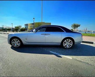 Rolls-Royce Ghost – samochód kategorii Premium, Luksusowy na wynajem w ZEA ✓ Depozyt 5000 AED ✓ Ubezpieczenie: OC.