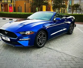 Wypożyczalnia Ford Mustang Cabrio w Dubaju, ZEA ✓ Nr 5651. ✓ Skrzynia Automatyczna ✓ Opinii: 0.