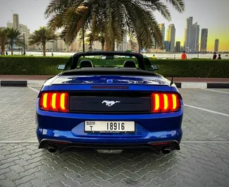 Silnik Benzyna 2,3 l – Wynajmij Ford Mustang Cabrio w Dubaju.