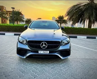 Wypożyczalnia Mercedes-Benz E300 w Dubaju, ZEA ✓ Nr 5659. ✓ Skrzynia Automatyczna ✓ Opinii: 0.