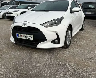 Wypożyczalnia Toyota Yaris w Lublanie, Słowenia ✓ Nr 5661. ✓ Skrzynia Manualna ✓ Opinii: 0.