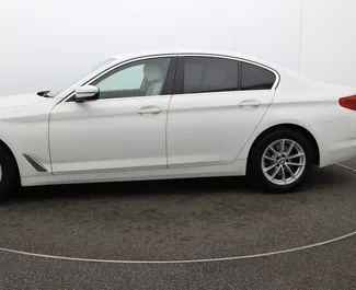 Wypożyczalnia BMW 520i w Limassol, Cypr ✓ Nr 5928. ✓ Skrzynia Automatyczna ✓ Opinii: 0.