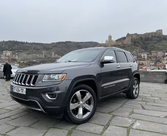 Wypożyczalnia Jeep Grand Cherokee w Tbilisi, Gruzja ✓ Nr 5504. ✓ Skrzynia Automatyczna ✓ Opinii: 3.