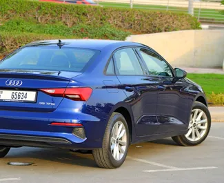 Wynajmij Audi A3 Sedan 2023 w ZEA. Paliwo: Benzyna. Moc: 225 KM ➤ Koszt od 242 AED za dobę.