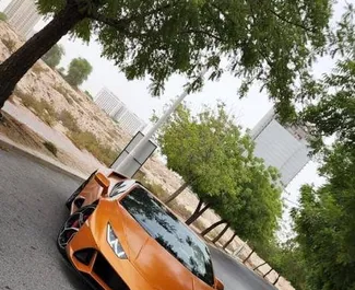 Wypożyczalnia Lamborghini Huracan Evo Cabrio w Dubaju, ZEA ✓ Nr 5998. ✓ Skrzynia Automatyczna ✓ Opinii: 0.