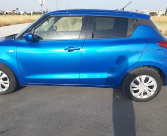 Suzuki Swift 2018 do wynajęcia w Larnace. Limit przebiegu nieograniczony.