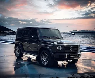 Wynajmij Mercedes-Benz G-Class 2021 w Gruzji. Paliwo: Benzyna. Moc: 422 KM ➤ Koszt od 1045 GEL za dobę.