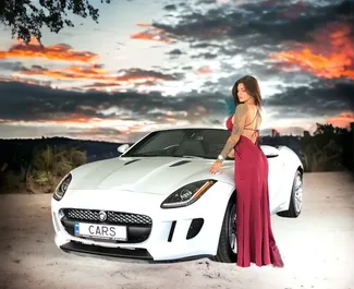 Wynajmij Jaguar F-Type 2015 w Gruzji. Paliwo: Benzyna. Moc: 340 KM ➤ Koszt od 350 GEL za dobę.