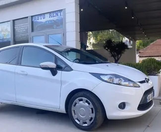 Wypożyczalnia Ford Fiesta w Tiranie, Albania ✓ Nr 6343. ✓ Skrzynia Manualna ✓ Opinii: 3.