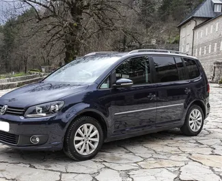 Wypożyczalnia Volkswagen Touran w Budvie, Czarnogóra ✓ Nr 6300. ✓ Skrzynia Automatyczna ✓ Opinii: 1.