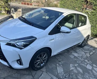 Wypożyczalnia Toyota Yaris w Budvie, Czarnogóra ✓ Nr 6296. ✓ Skrzynia Automatyczna ✓ Opinii: 2.