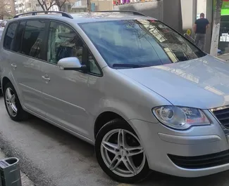 Wypożyczalnia Volkswagen Touran w Sarandzie, Albania ✓ Nr 4557. ✓ Skrzynia Automatyczna ✓ Opinii: 0.