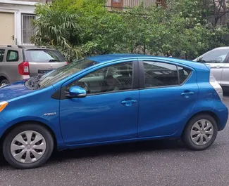 Toyota Prius C – samochód kategorii Ekonomiczny, Komfort na wynajem w Gruzji ✓ Bez Depozytu ✓ Ubezpieczenie: OC.