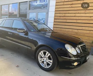 Wypożyczalnia Mercedes-Benz E220 w Tiranie, Albania ✓ Nr 4682. ✓ Skrzynia Automatyczna ✓ Opinii: 4.