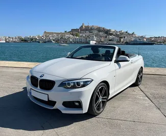 Wynajmij BMW 218i Cabrio 2020 w Hiszpanii. Paliwo: Benzyna. Moc: 150 KM ➤ Koszt od 130 EUR za dobę.