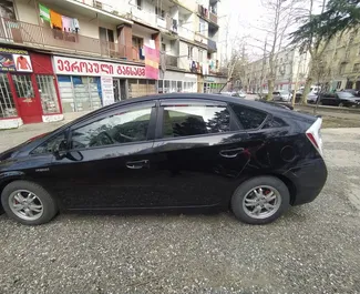 Wynajmij Toyota Prius 2009 w Gruzji. Paliwo: Benzyna. Moc: 170 KM ➤ Koszt od 115 GEL za dobę.