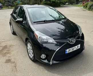 Wynajmij Toyota Yaris 2014 w Gruzji. Paliwo: Benzyna. Moc: 106 KM ➤ Koszt od 80 GEL za dobę.