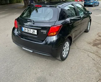 Toyota Yaris – samochód kategorii Ekonomiczny, Komfort na wynajem w Gruzji ✓ Bez Depozytu ✓ Ubezpieczenie: OC, SCDW, Od Kradzieży, Zagranica.