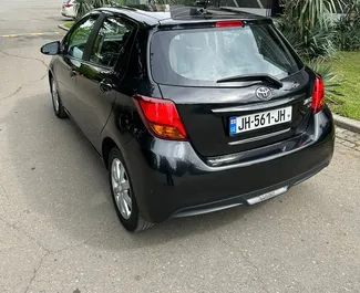 Toyota Yaris 2014 do wynajęcia w Tbilisi. Limit przebiegu nieograniczony.