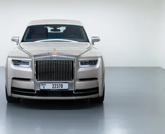 Wypożyczalnia Rolls-Royce Phantom w Dubaju, ZEA ✓ Nr 6752. ✓ Skrzynia Automatyczna ✓ Opinii: 0.