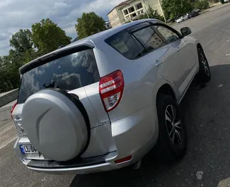 Silnik Benzyna 2,5 l – Wynajmij Toyota Rav4 w Kutaisi.