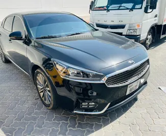 Wynajmij Kia Cadenza 2019 w ZEA. Paliwo: Benzyna. Moc: 200 KM ➤ Koszt od 120 AED za dobę.