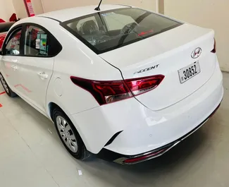 Hyundai Accent – samochód kategorii Ekonomiczny na wynajem w ZEA ✓ Depozyt 1000 AED ✓ Ubezpieczenie: OC, SCDW.