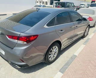 Silnik Benzyna 2,0 l – Wynajmij Hyundai Sonata w Dubaju.