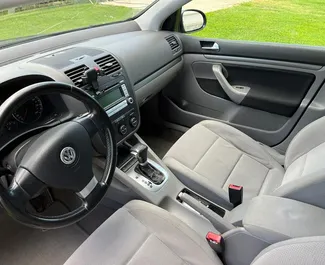 Silnik Diesel 1,9 l – Wynajmij Volkswagen Golf 5 w Tiranie.